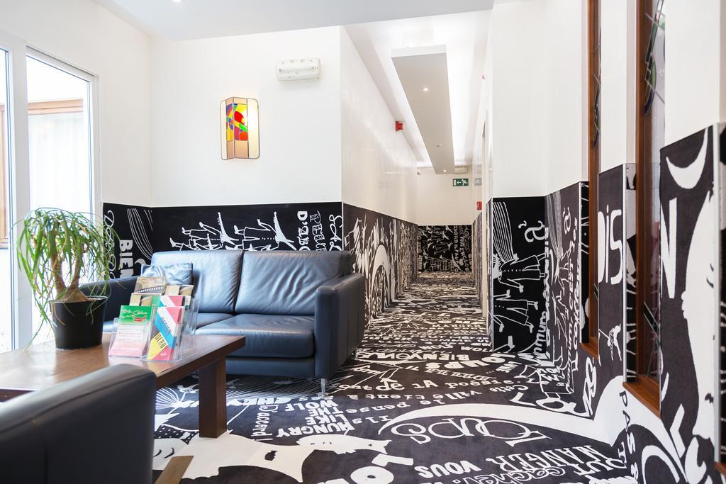 לה לובייר Hotel Tristar מראה חיצוני תמונה