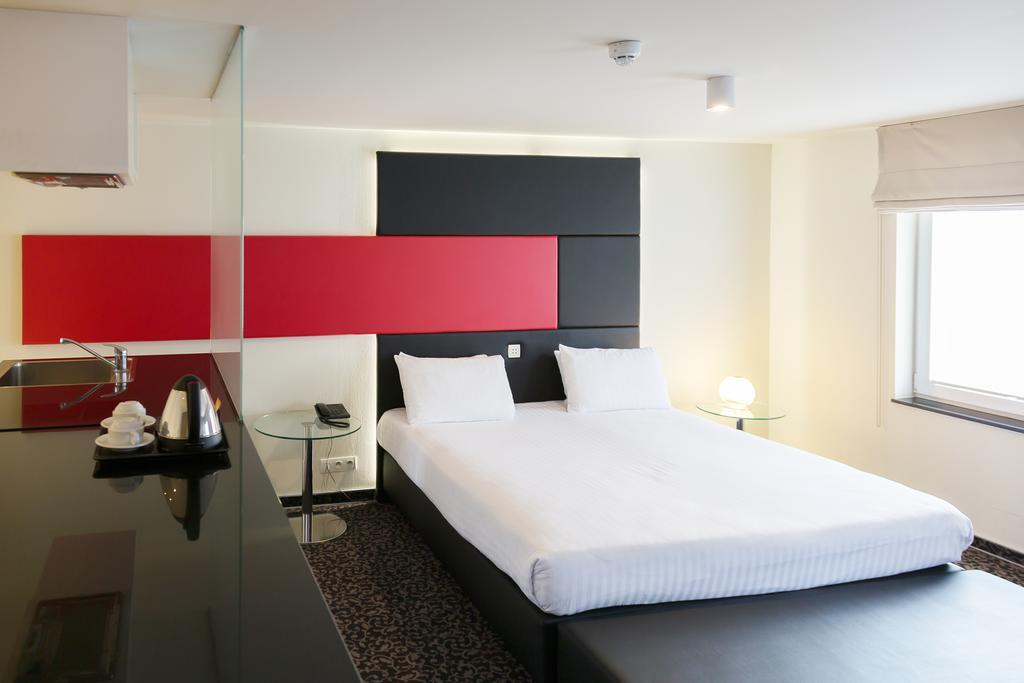 לה לובייר Hotel Tristar מראה חיצוני תמונה